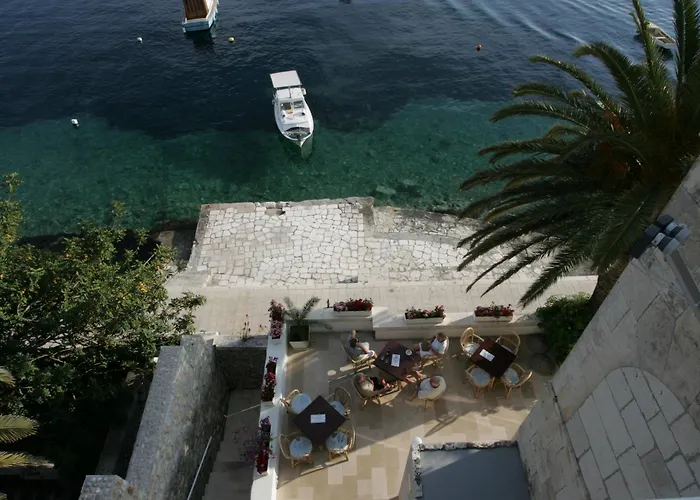 Dalmacija Hvar Otel 3*