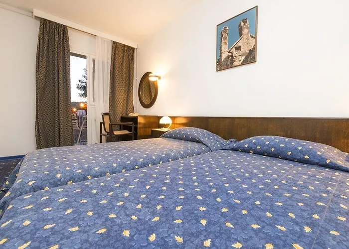 Hotel Dalmacija Hvar 3*